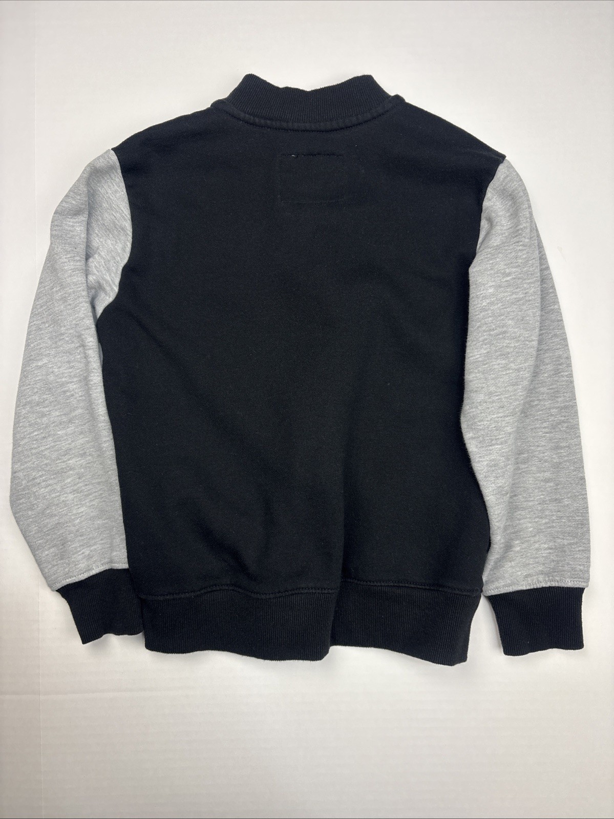 New Balance Boys Kid Size 10 Sweatshirt Black Gray Full Zipper Cotton Poly Blend