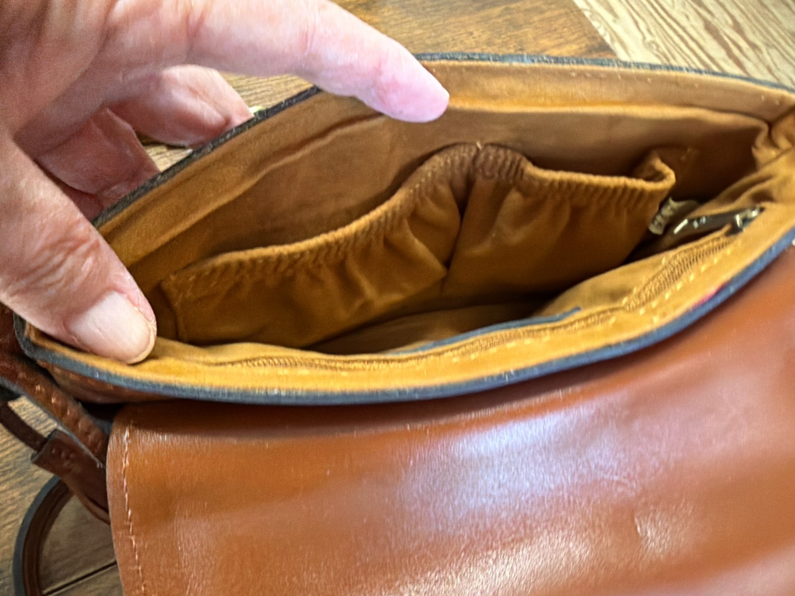 Patricia Nash Corfu Cognac Leather Crossbody Bag ~ New Without Tags.