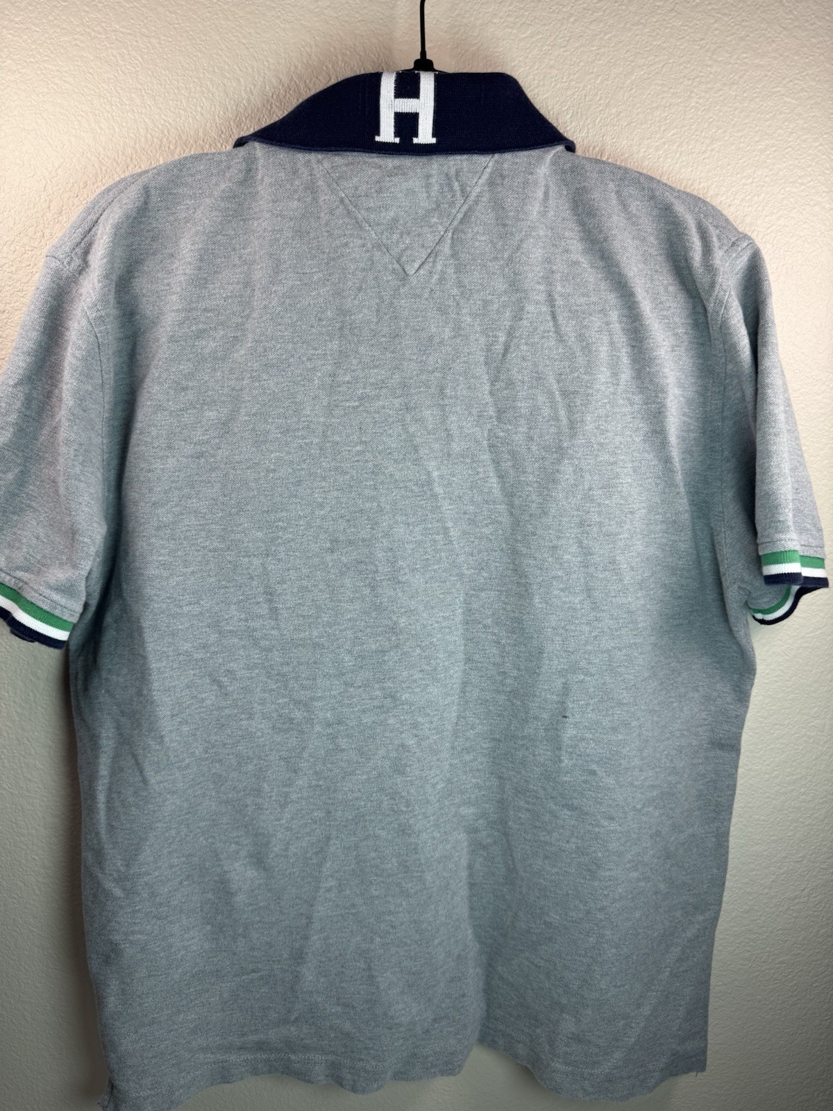 Tommy Hilfiger Custom Fit Gray Short Sleeve Solid Polo Shirt L/G Logo
