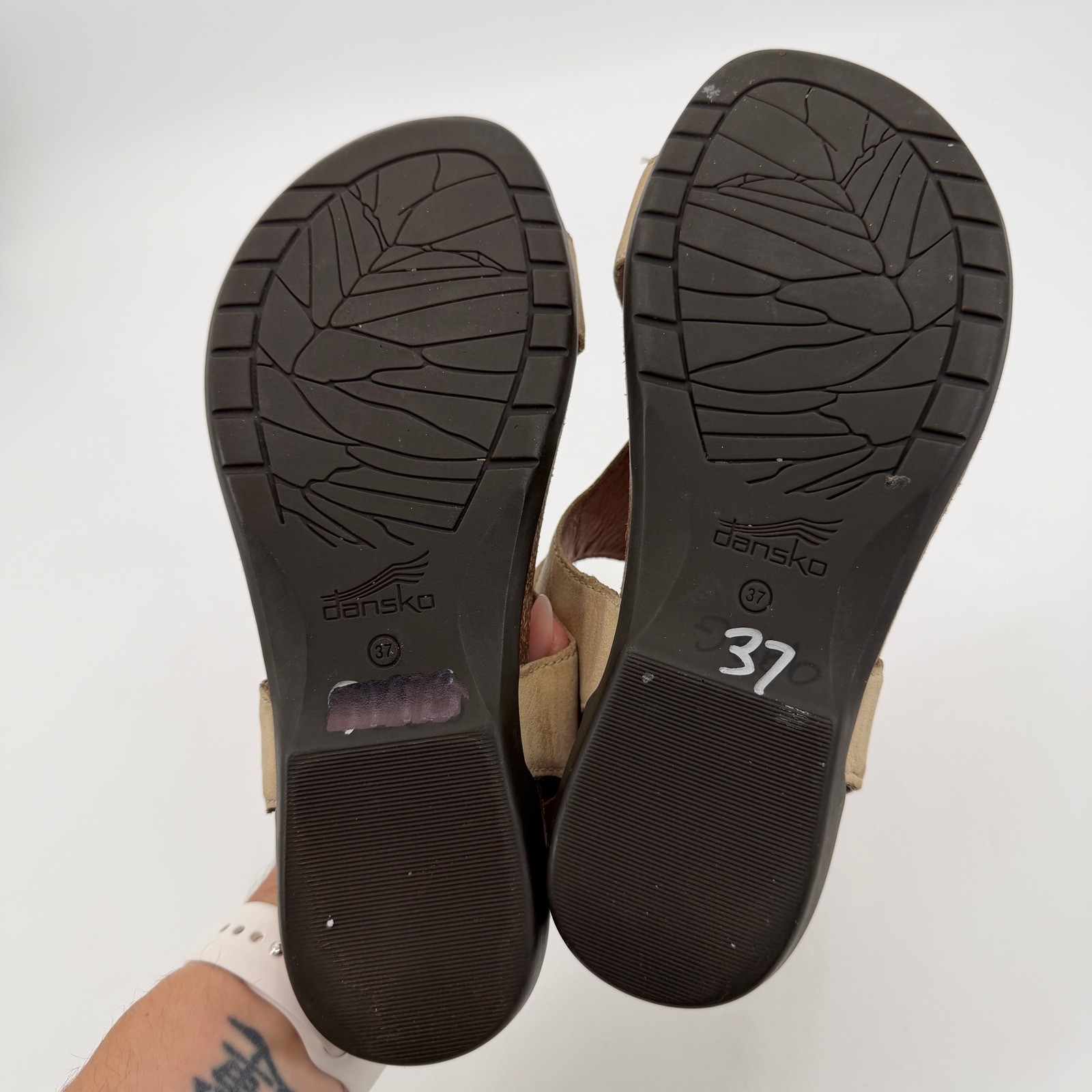 Dansko Reece Tan Leather Thong Slingback Sandals Womens Size 37 Comfort Walking