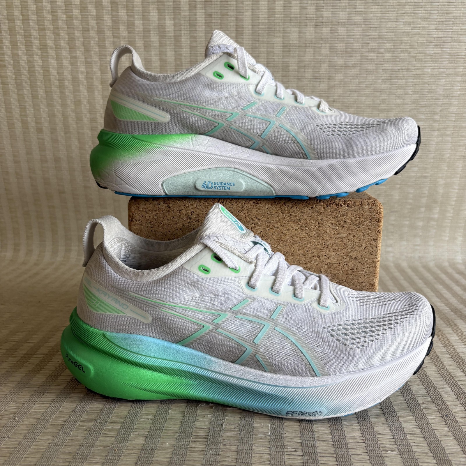 Asics Gel Kayano 31 Running Shoes Mens Size 8.5 White Green Sneakers 1011B867