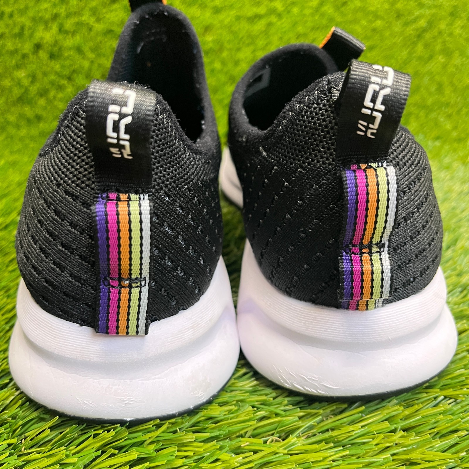 Kuru Atom Womens Size 8.5 Black White Athletic Walking Slip On Shoes Sneakers