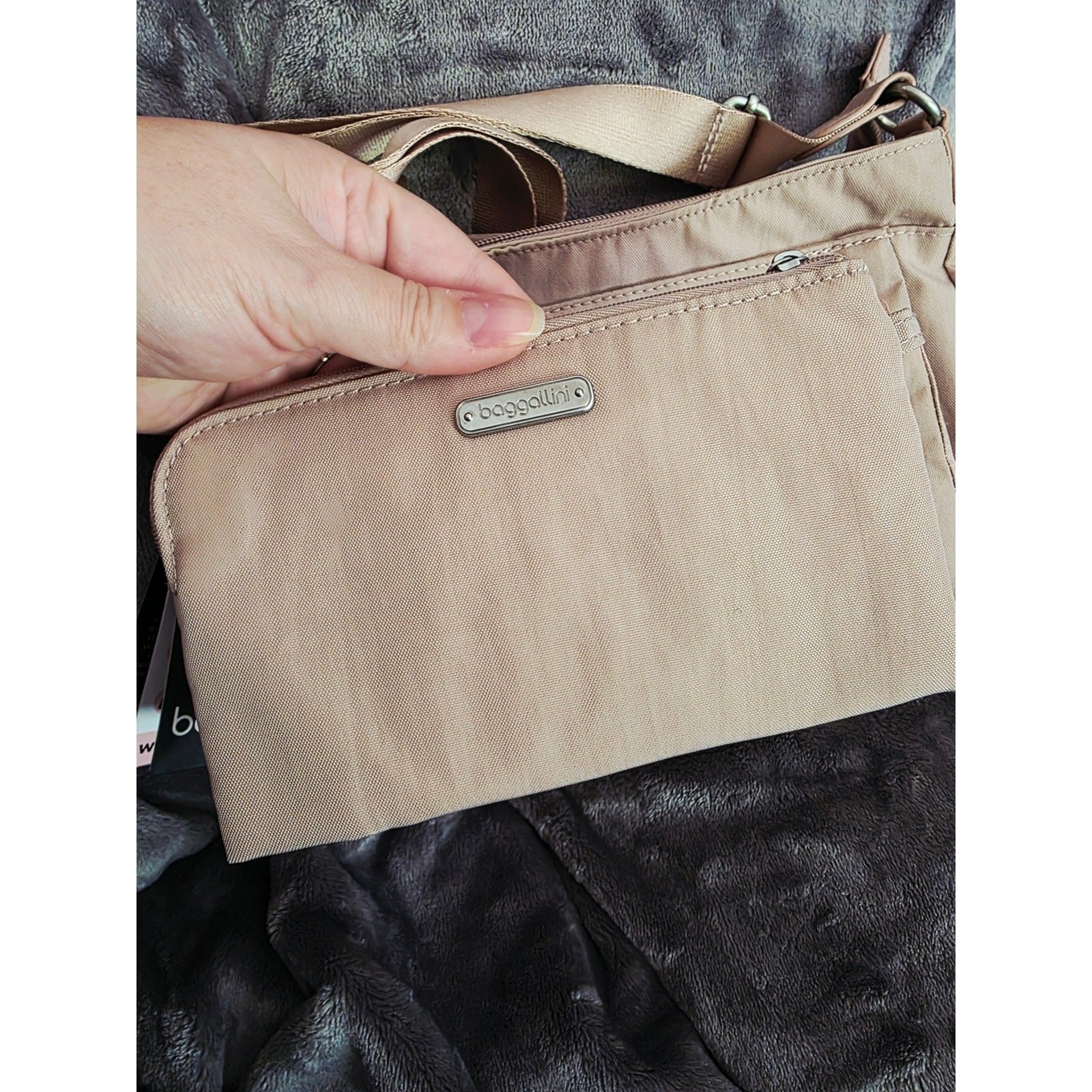 New Baggallini Uptown RFID Crossbody Bag & Wristlet NWT Mauve Pink