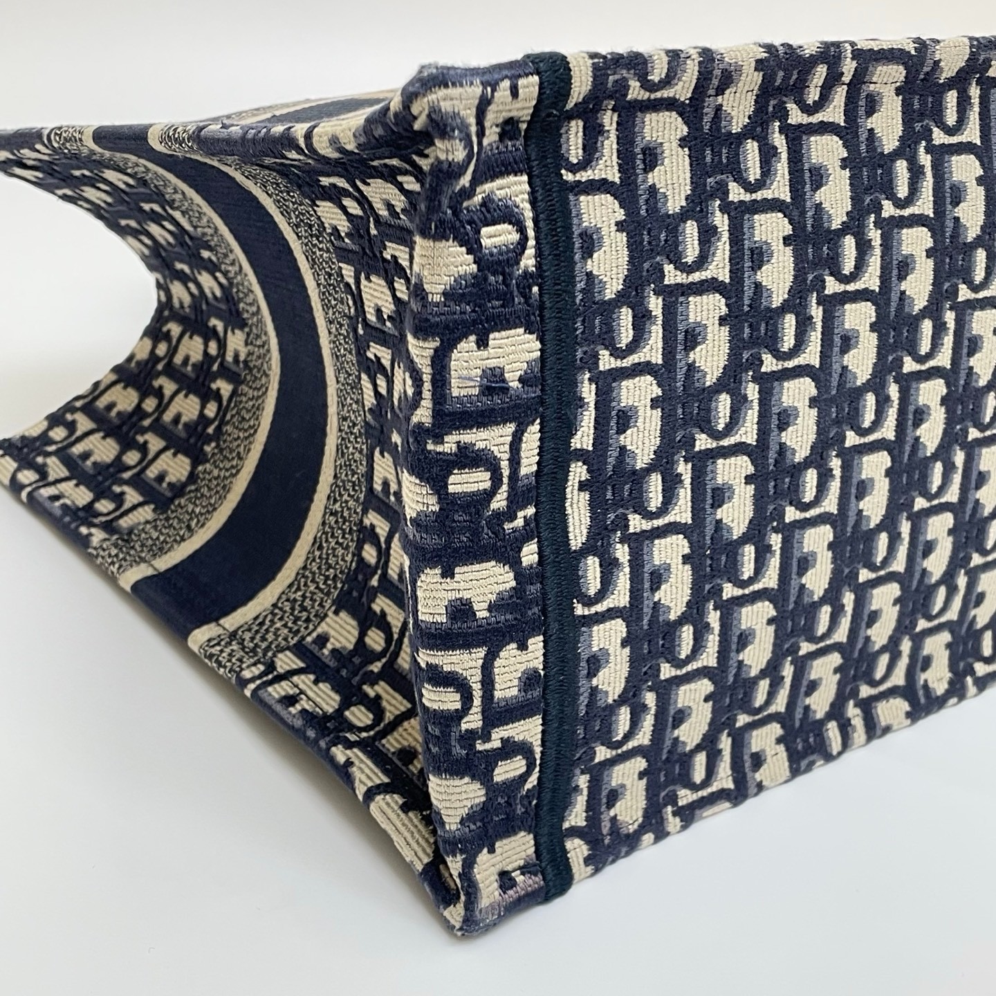 DIOR Oblique Embroidery Jacquard Canvas Book Tote Bag Beige & Navy Medium