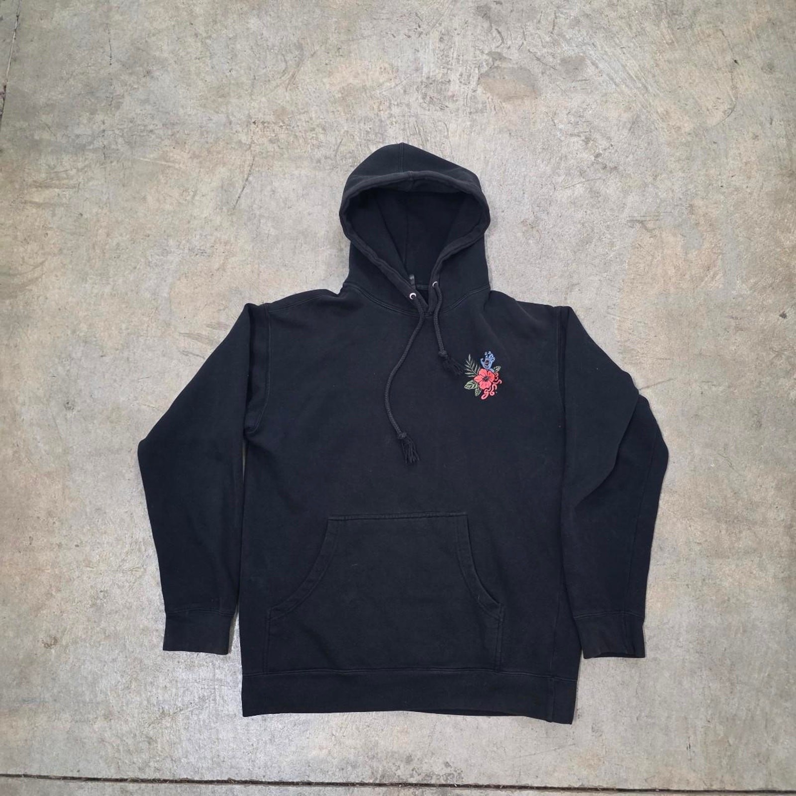 Y2K Santa Cruz Skateboarding Black Sweatshirt (M)