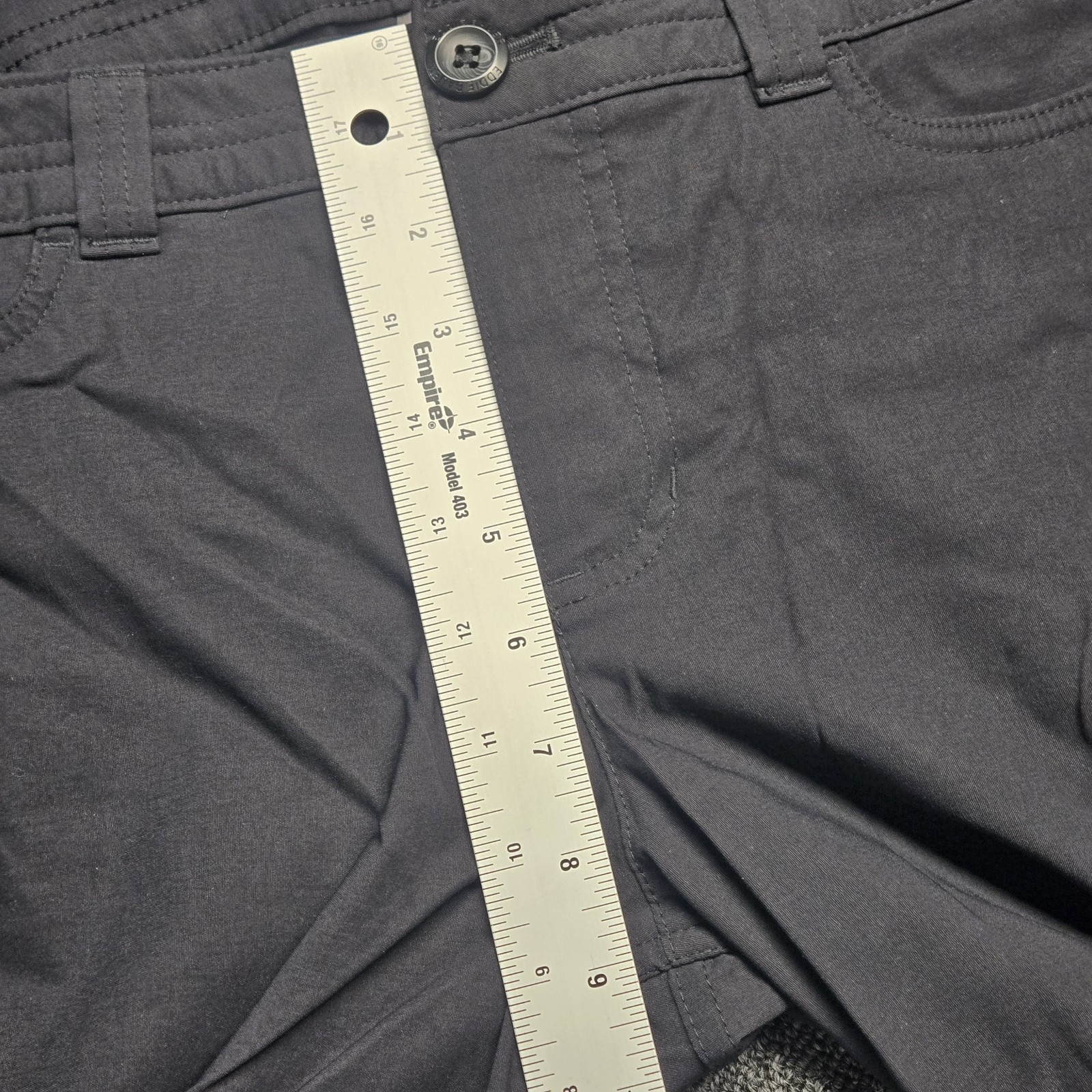 Eddie Bauer Women’s Rainier Capri Pants 8 Black Stretch Hiking Outdoor Travel