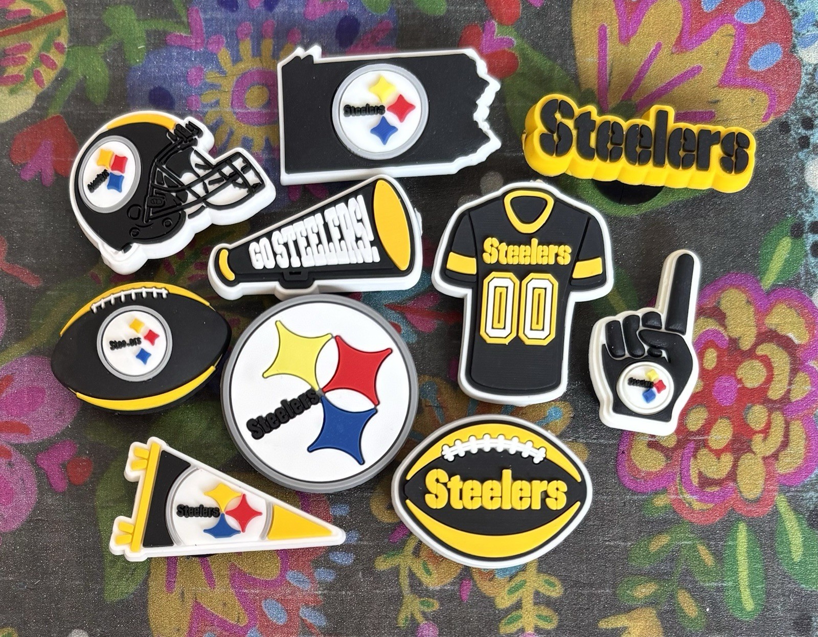 10 Piece PITTSBURGH STEELERS Shoe Charms Football Team Shoe Charms Steelers