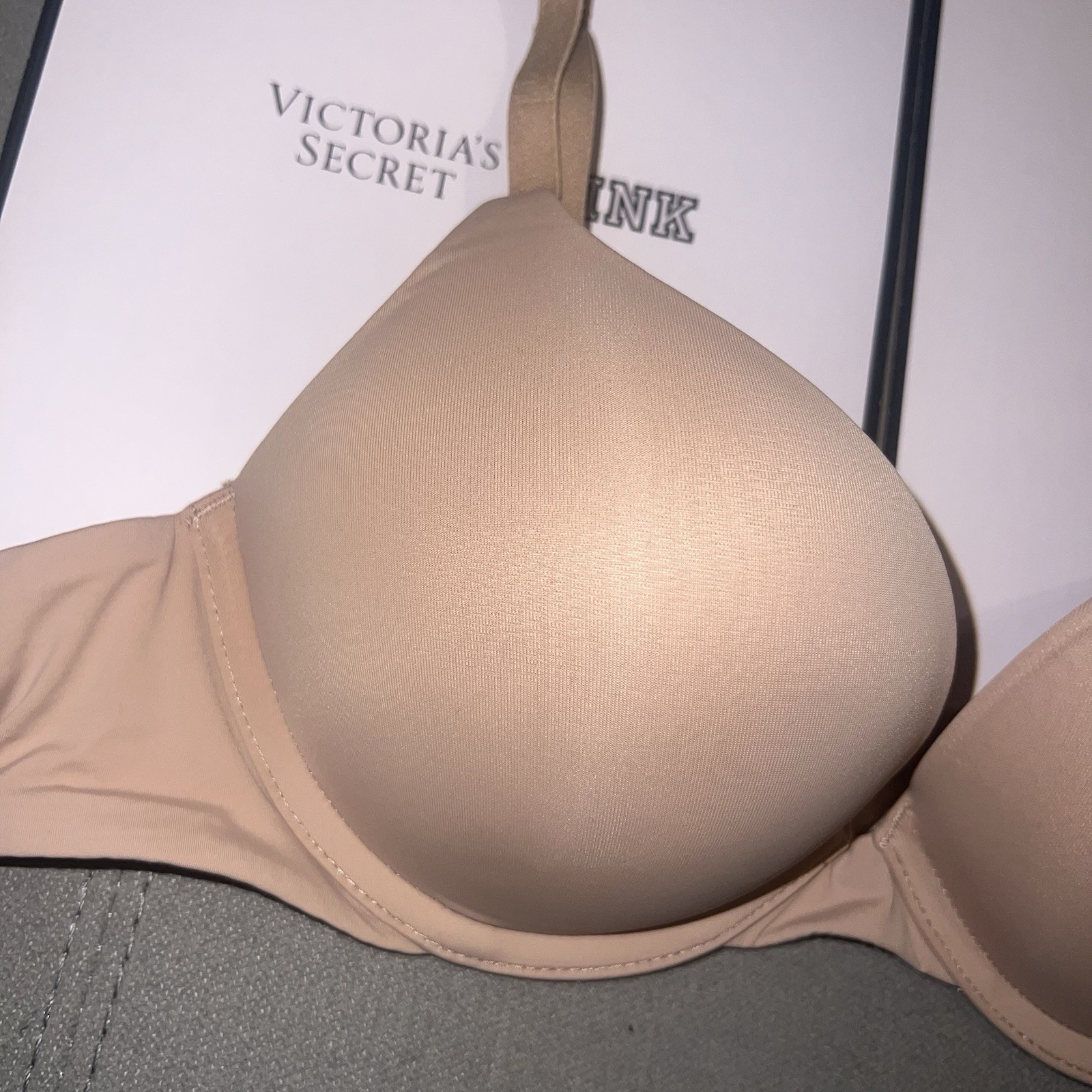 New Victoria’s Secret 32B Miraculous Plunge Bombshell Add 2 Cups Push Up Bra