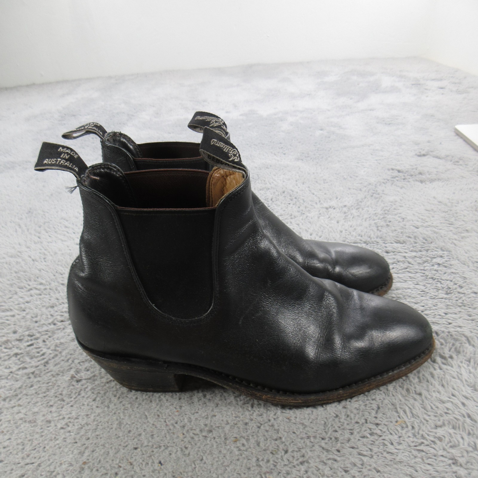 R.M. Williams Chelsea Boots Mens Size 9.5 Black Leather Pull On Ankle Casual