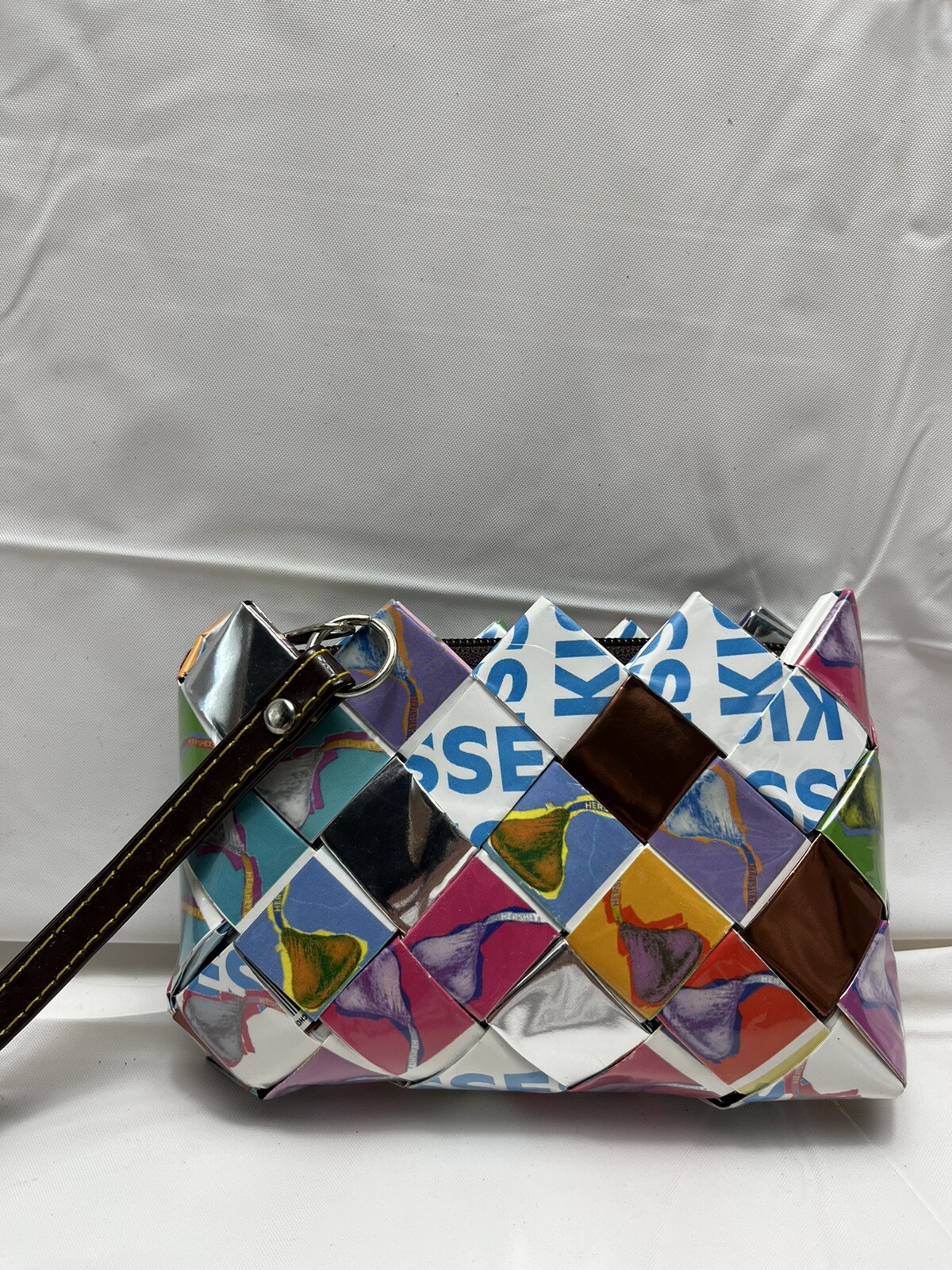 Festive “Kisses” Nahui Ollin Recycled Multicolored Pouch EUC 6” x 3.5”