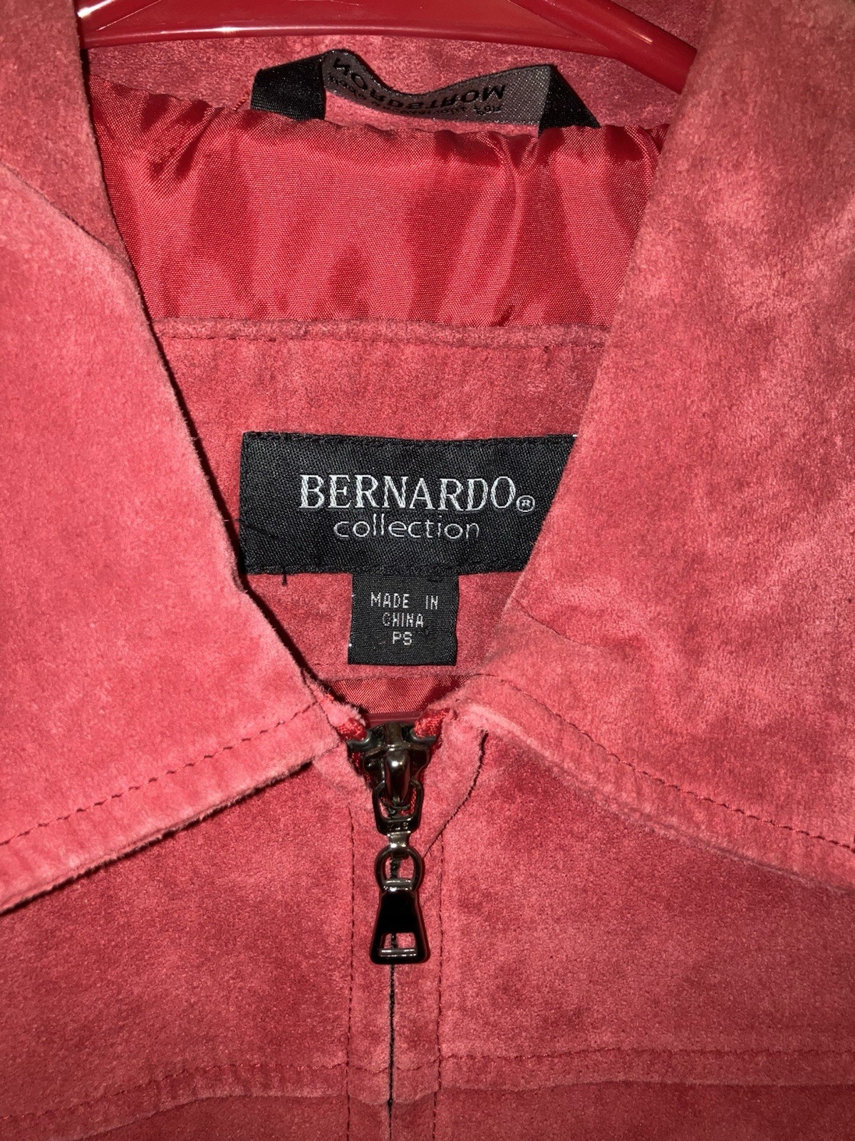 Bernardo Collection Women’s Red leather Jacket Size PS Excellent Cond zippered