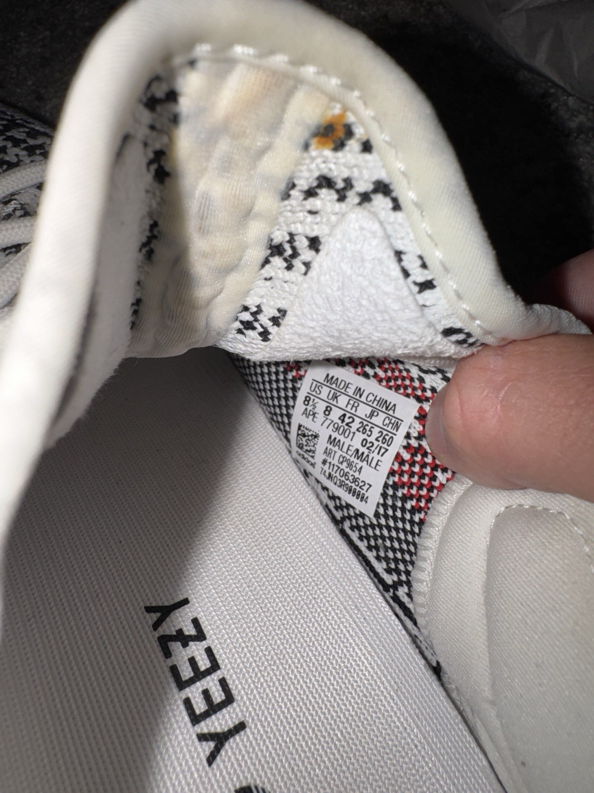 Adidas Yeezy Boost 350 V2 Zebra Men’s Size 8.5