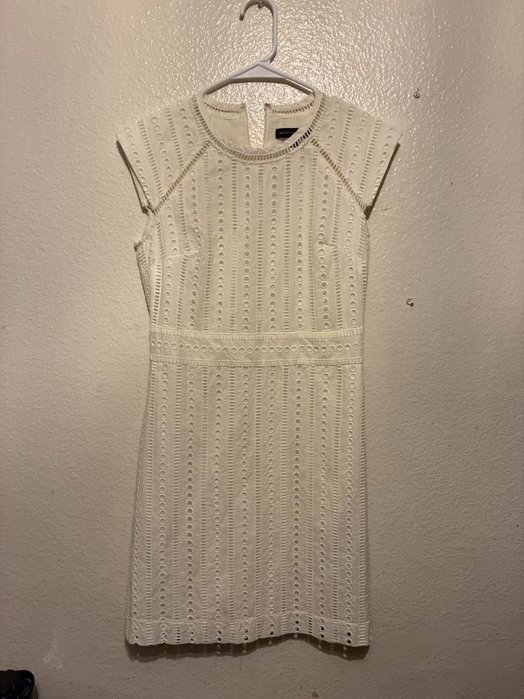 Banana Republic White Eyelet Cap Sleeve Mini Dress Size 2P