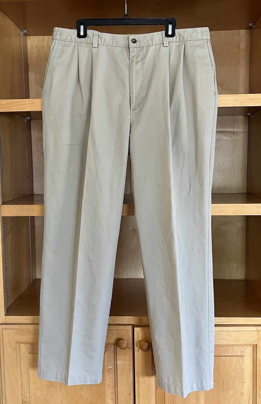 Haggar Generations Men’s Beige Dress Pants 38W Pleated Straight Leg Twill