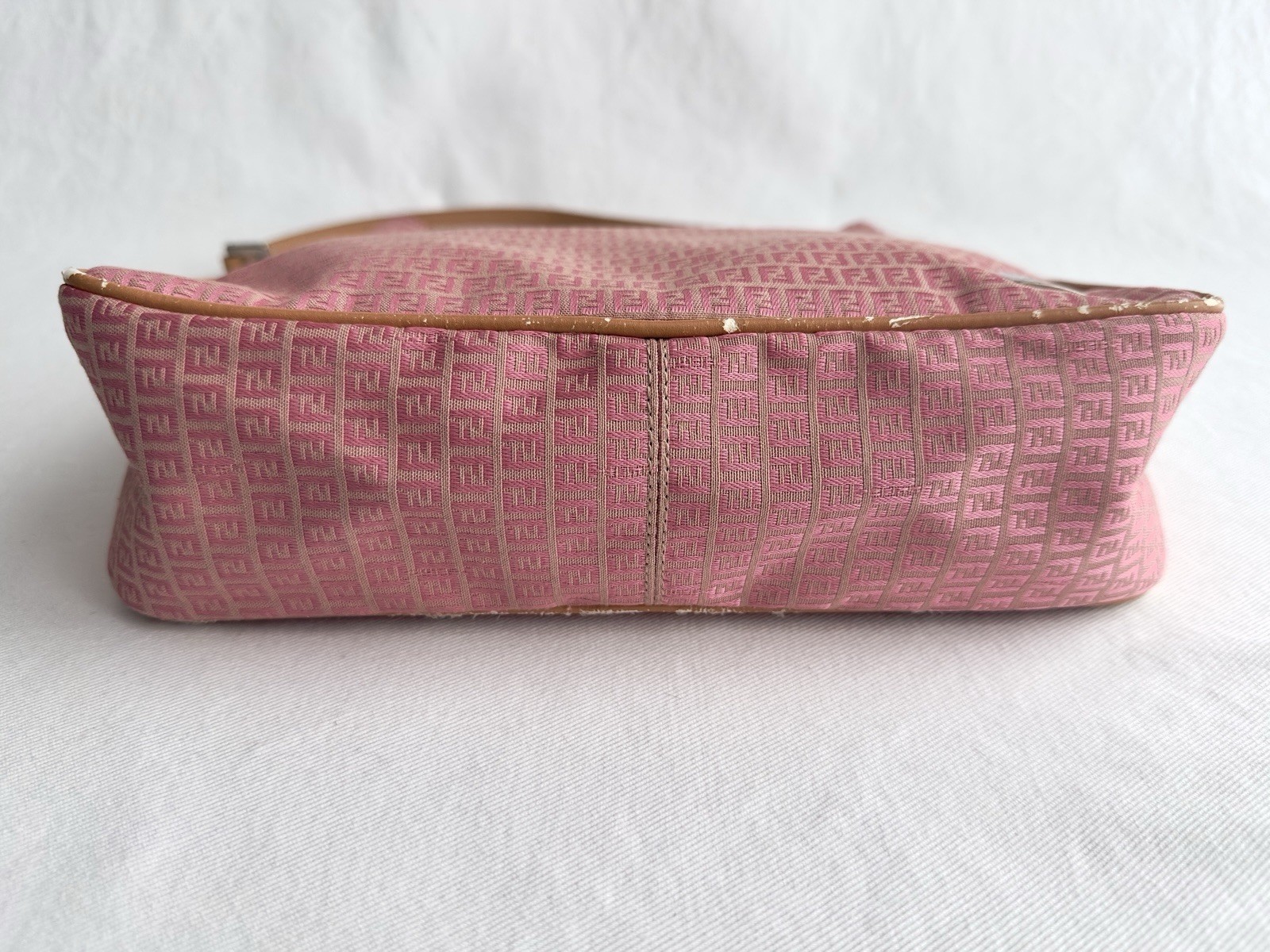 ✨Authentic FENDI FF Zucchino Canvas Shoulder Bag Pink