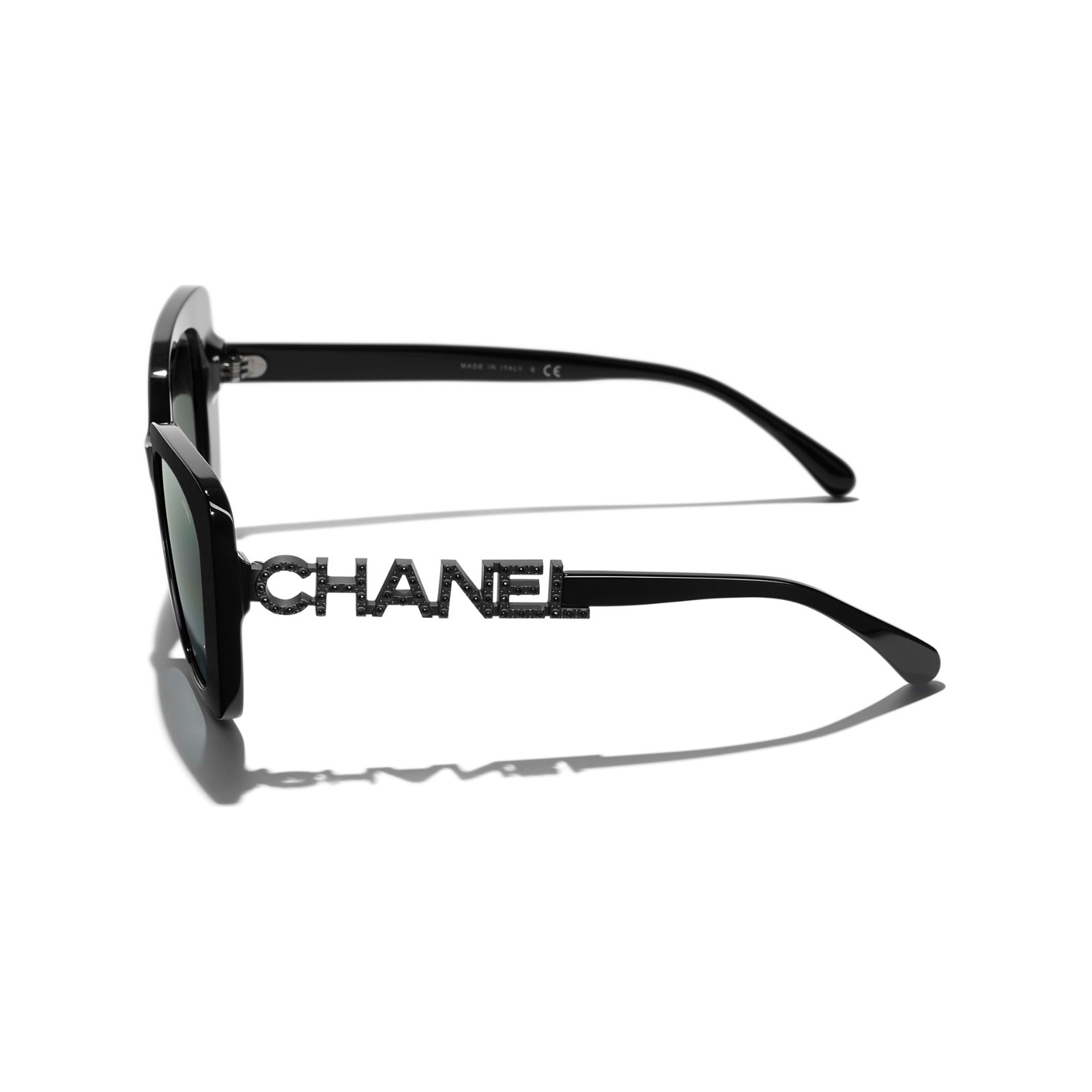 Authentic CHANEL 5422 Women Sunglasses Polarized-Black CC Logo New With Box
