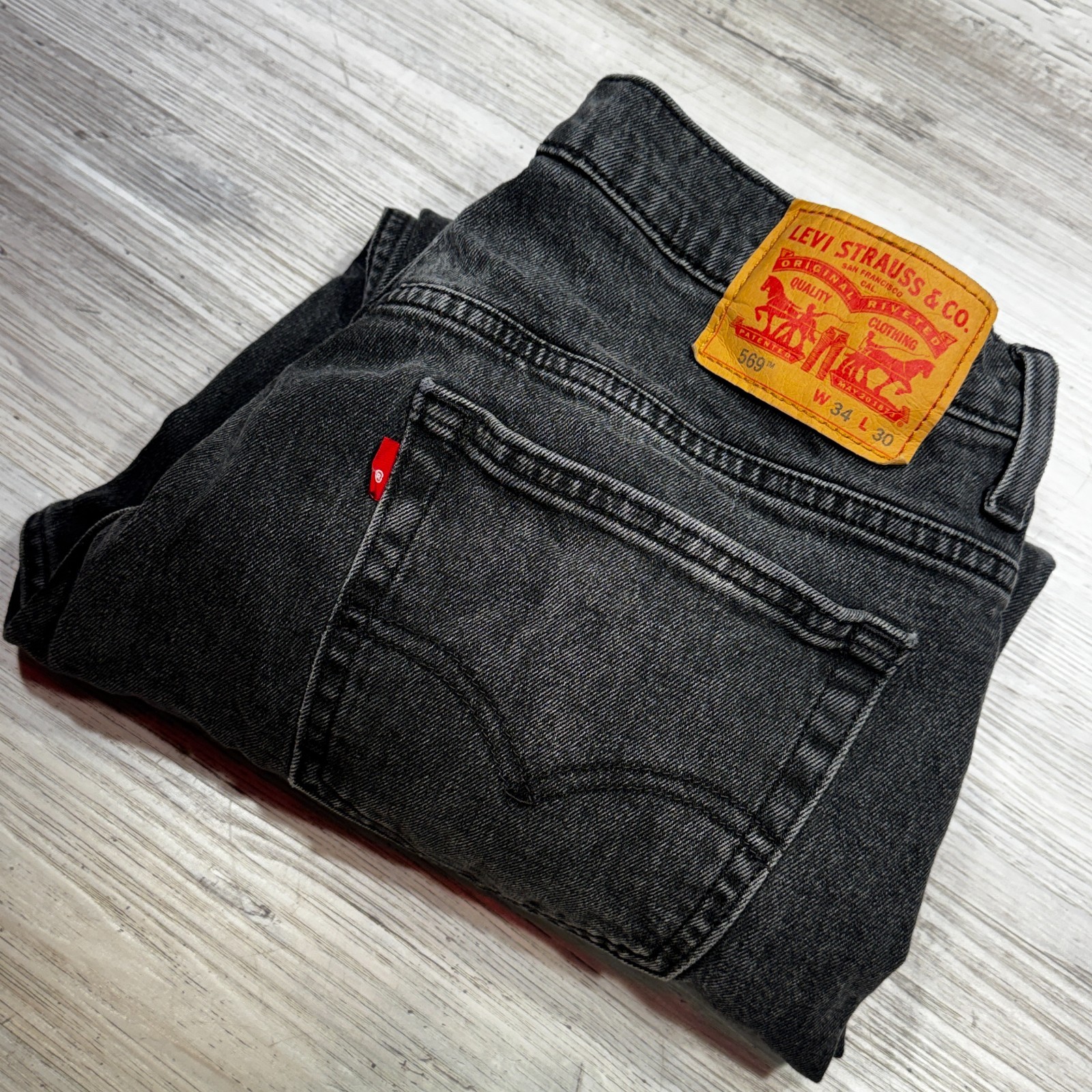 Levi’s 569 Jeans Men 34X30 Dark Black Fade Denim Relaxed Fit Straight Leg Cotton