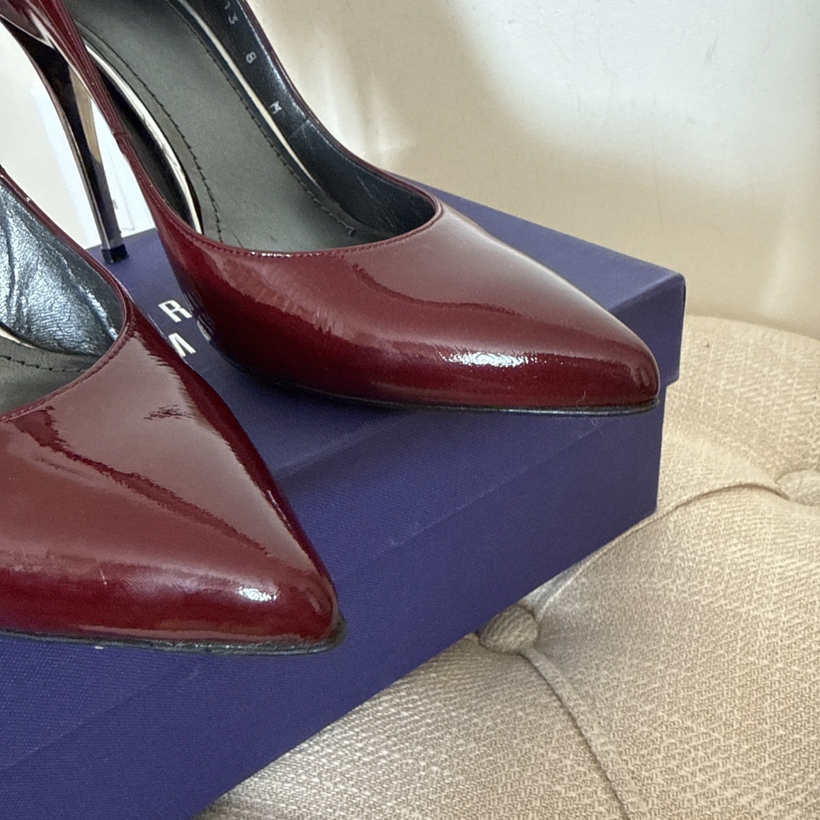 STUART WEITZMAN NAUGHTY BURGANDY ANILINE #8us $335