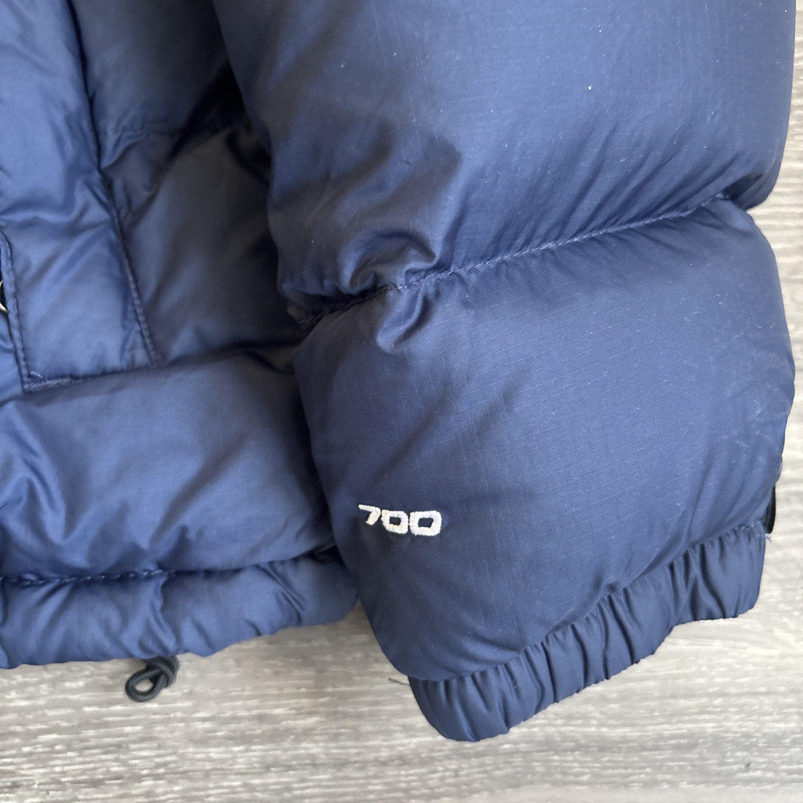 The North Face 1996 Retro Nuptse Jacket 700 Black and Blue NWOT Size M