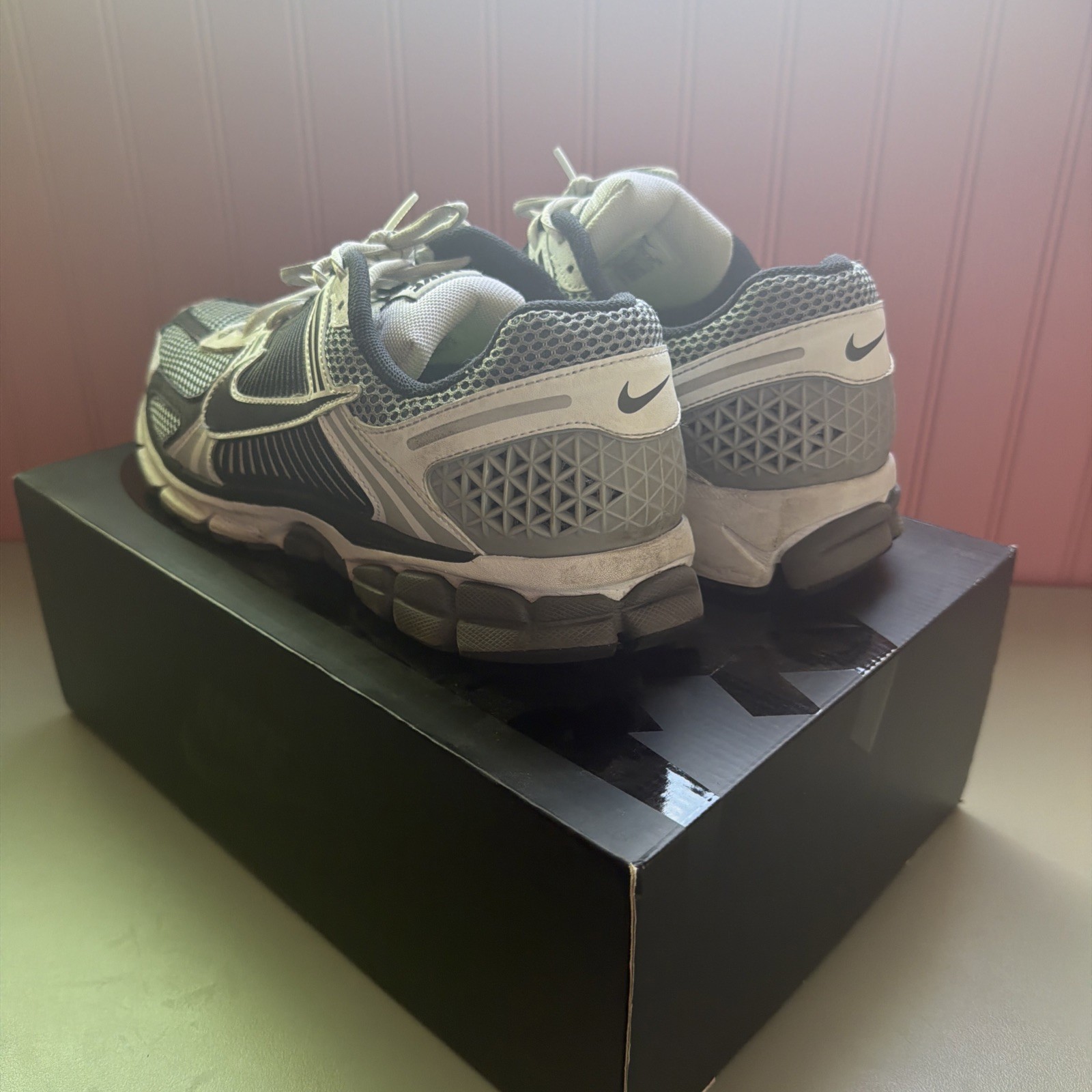 Nike Zoom Vomero 5 SE SP ‘Dark grey black white’ men’s size 11