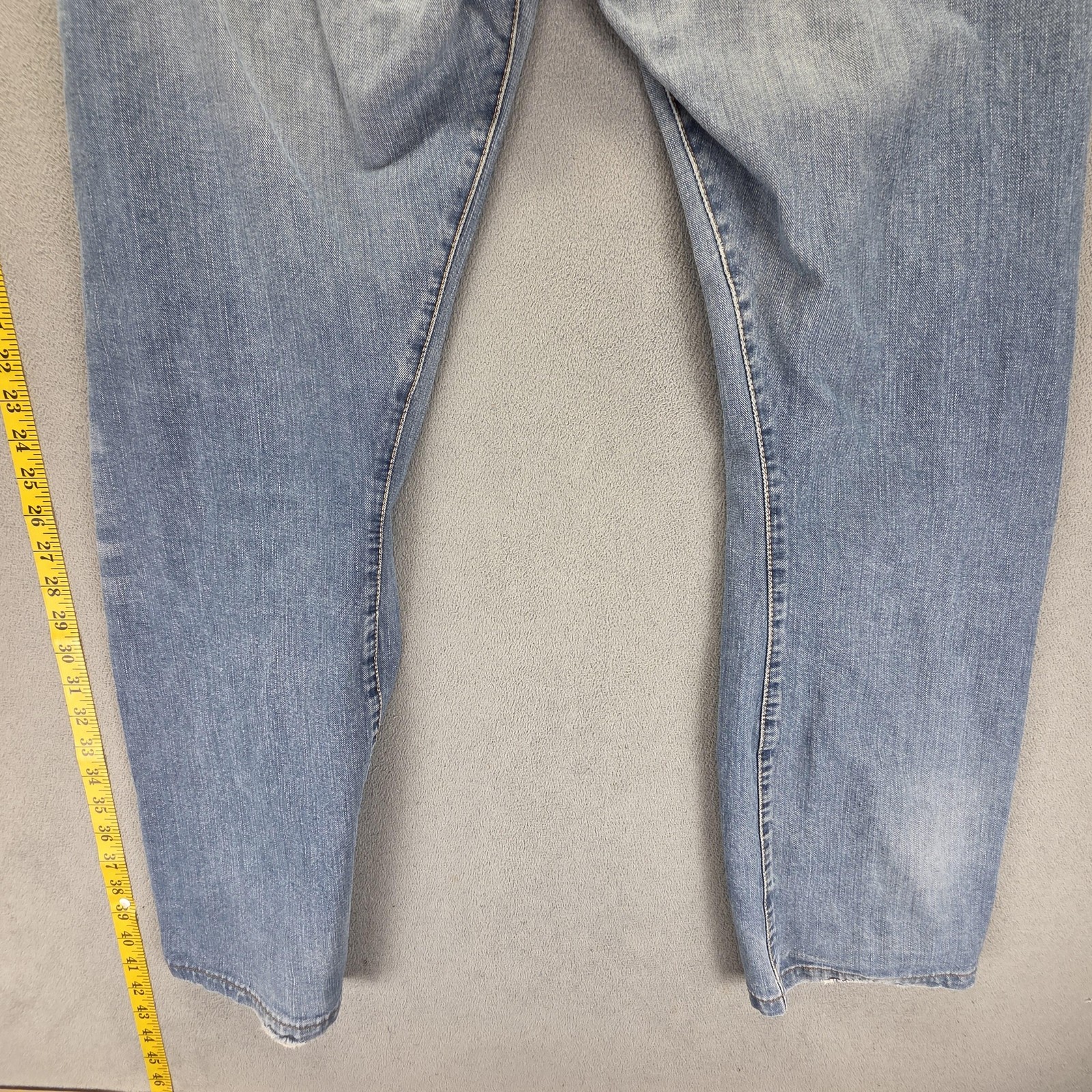 Vintage Levis Engineered Jeans Mens Blue Twisted Button Fly Fits 32×32