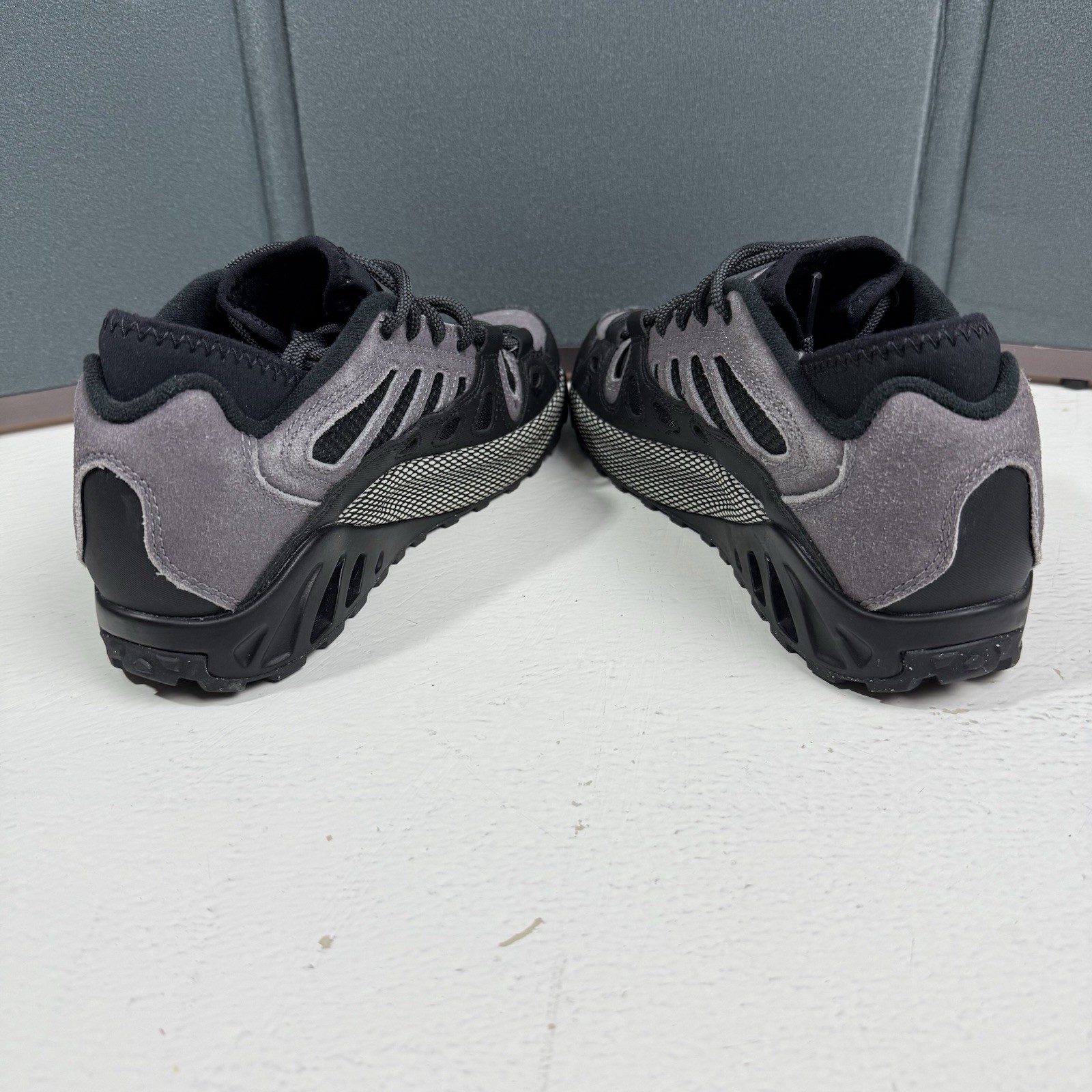 Nike ACG Air Exploraid Light Graphite Men Trail Shoes FV2925-001 Size 9
