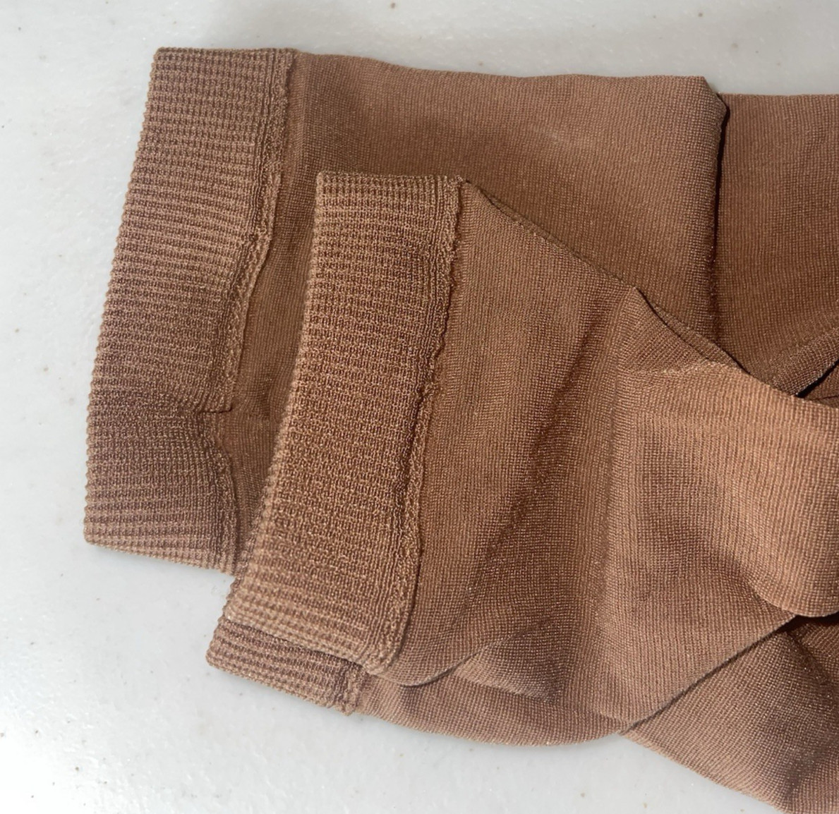 NWOB NEW Footless 1 Pair Size Average Suntan Stockings Tights