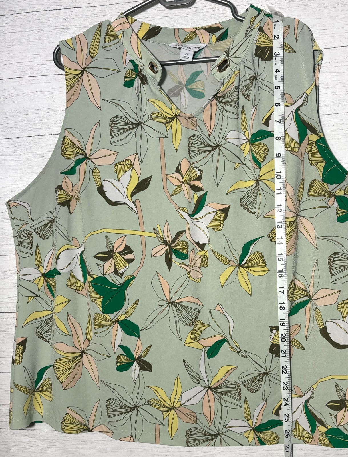 Liz Claiborne Sleeveless Shirt Womens 2X Green Sage Floral Color Work Office