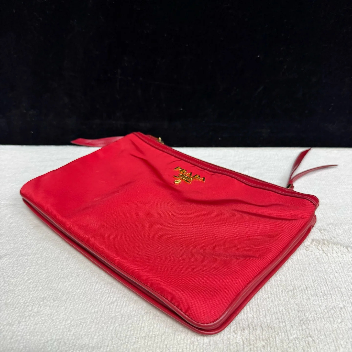Prada Clutch Red Tessuto Nylon Calfskin (zs051826b5r)