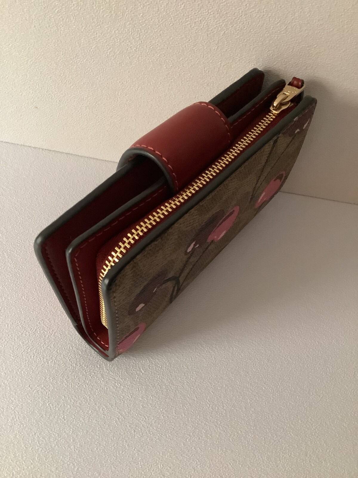 Coach Med Corner Zip Wallet Clutch CZ342 Brown Signature Canvas Cherry Print NWT