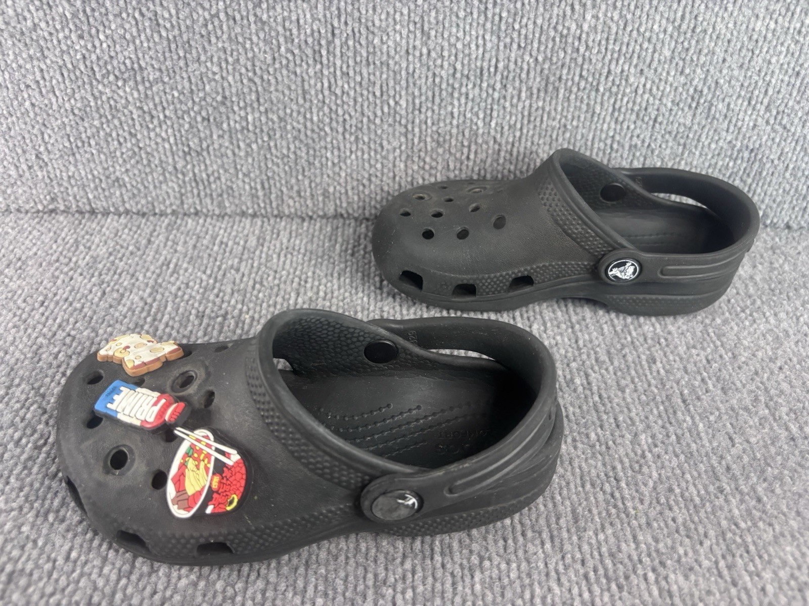 Crocs Kids Black Size C11 Clogs With Charms Jiblets