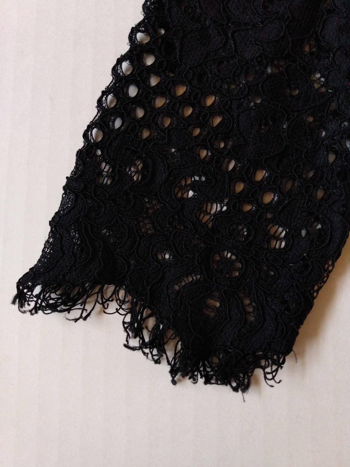 Antonio Melani Dress Size 4 Black Lace 3/4 Sleeve Sheath Above-Knee Zip Back