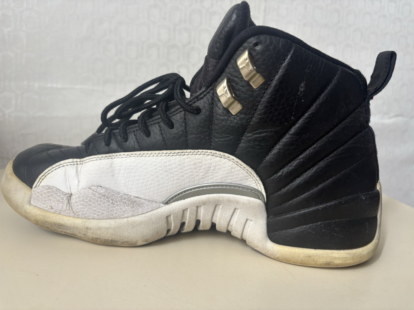 RIGHT SHOE Air Jordan Retro XII 12 Playoffs Men Size 9.5 Black White ct8013-006