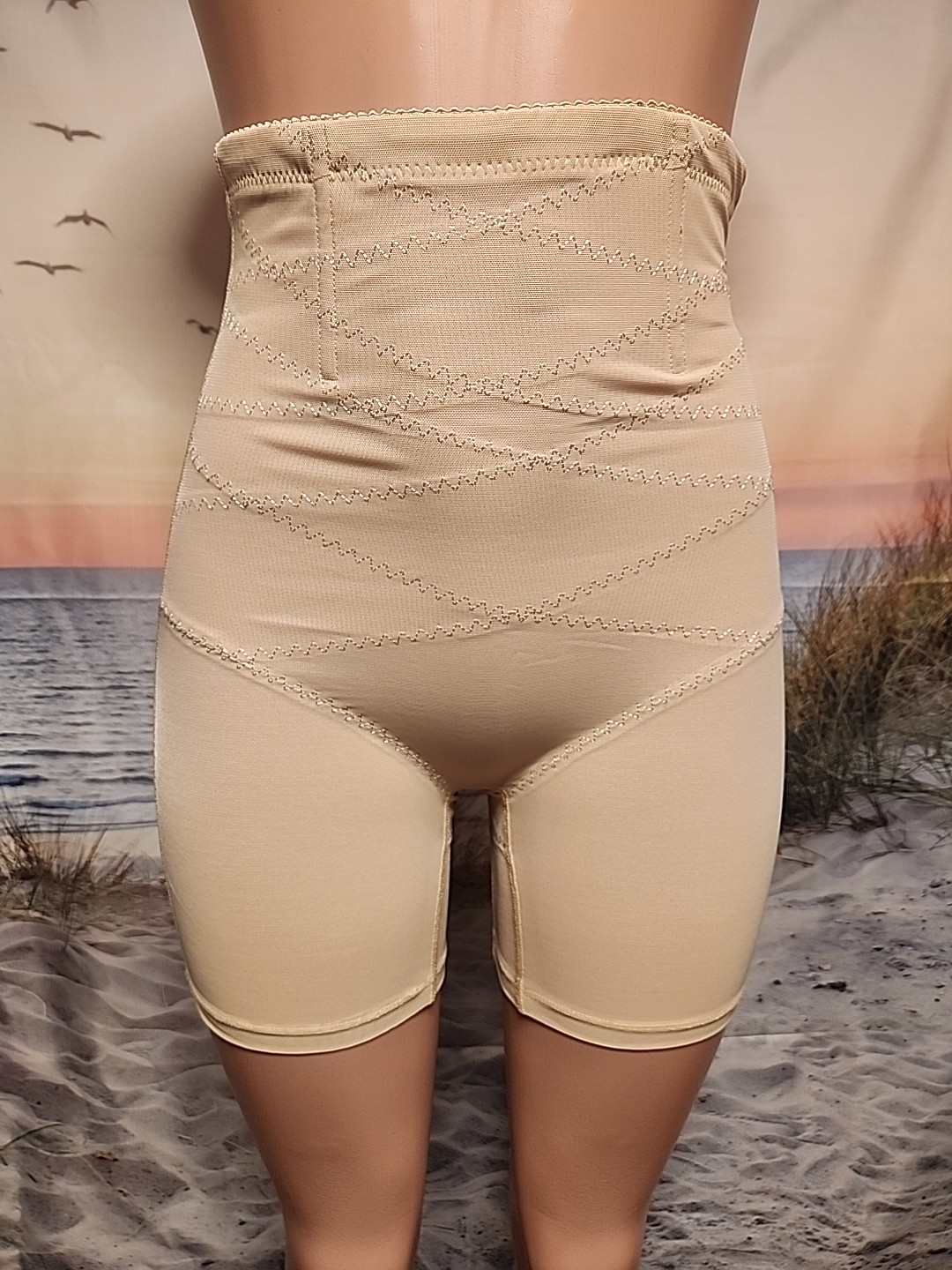 New Unbranded High Waist Body Shaper Butt Lifter Tummy Control Large Beige.