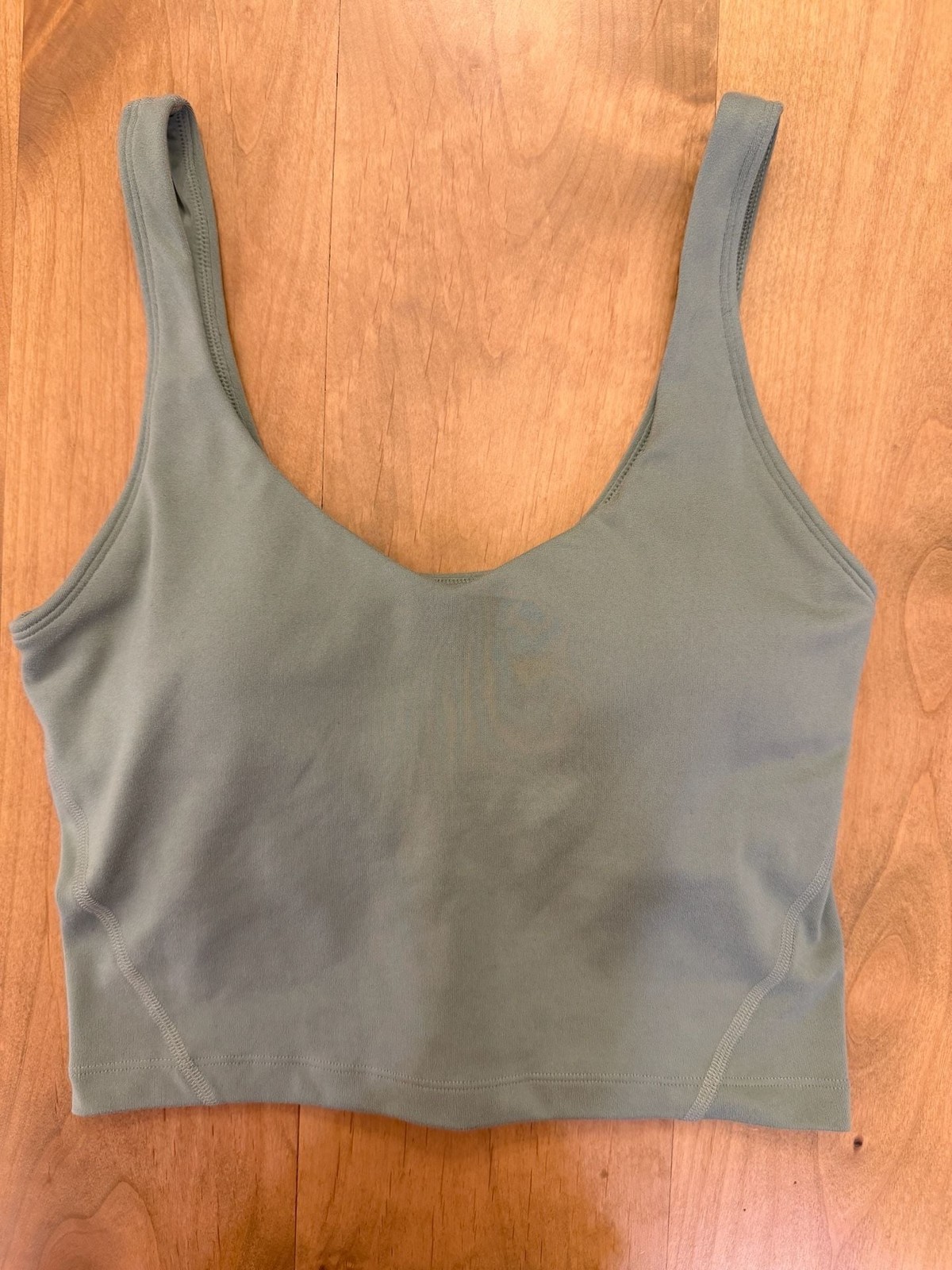 Gilly Hicks Recharge V-Neck Longline Sports Bra Tank with Built-In Bra Med