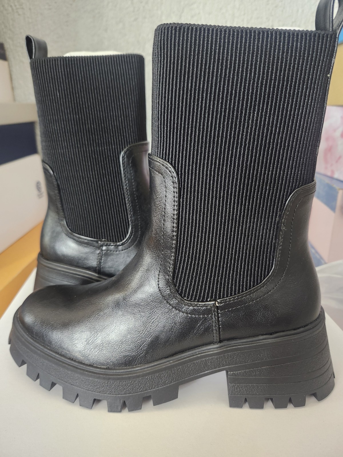 Women’s Leather Rebecca Minkoff Size 6.5, Black