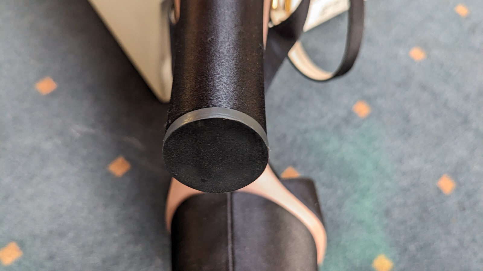 Prada Pumps • Satin • Black • Open Front • 39/6 • 14cm • Absolutely Mint Condition!