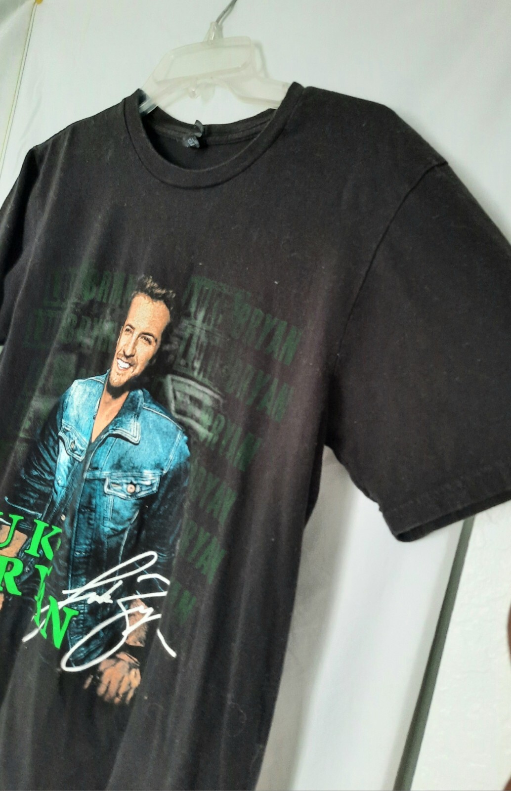 District Luke Ryan Megastar Unisex Kick The Dust Up Tour Black T Shirt Size S