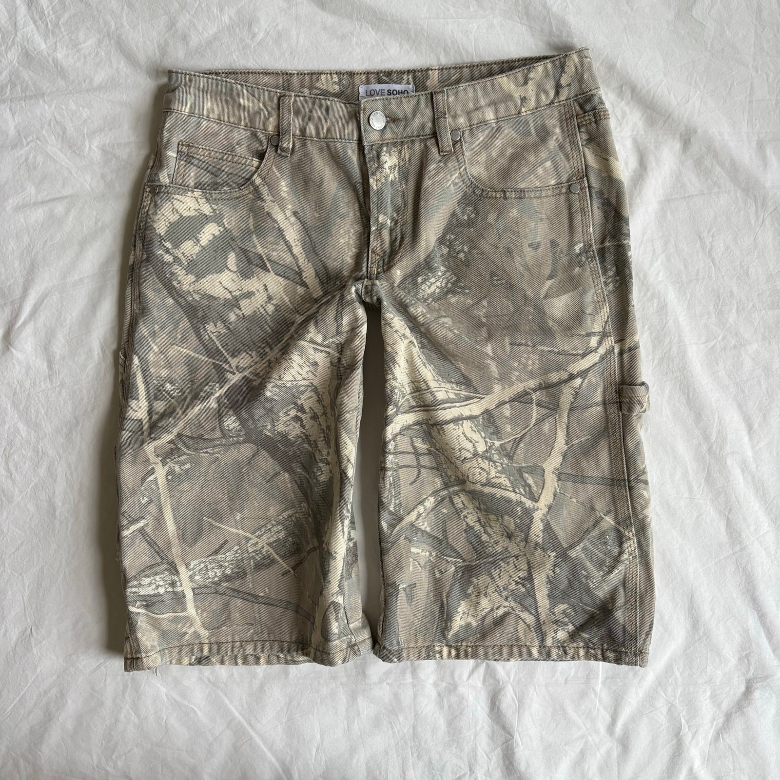 Y2K Camo Low Rise Carpenter Bermuda Shorts – Size 5