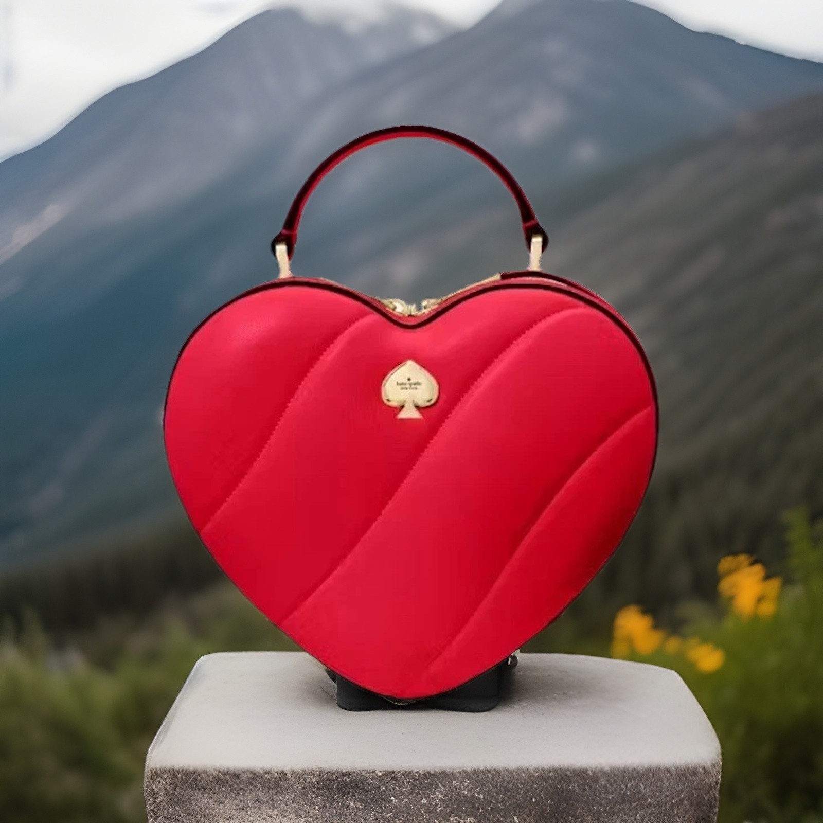 NWT Kate Spade Novelty Love Shack 3D Heart SHAPED LEATHER Purse-Ruby Red