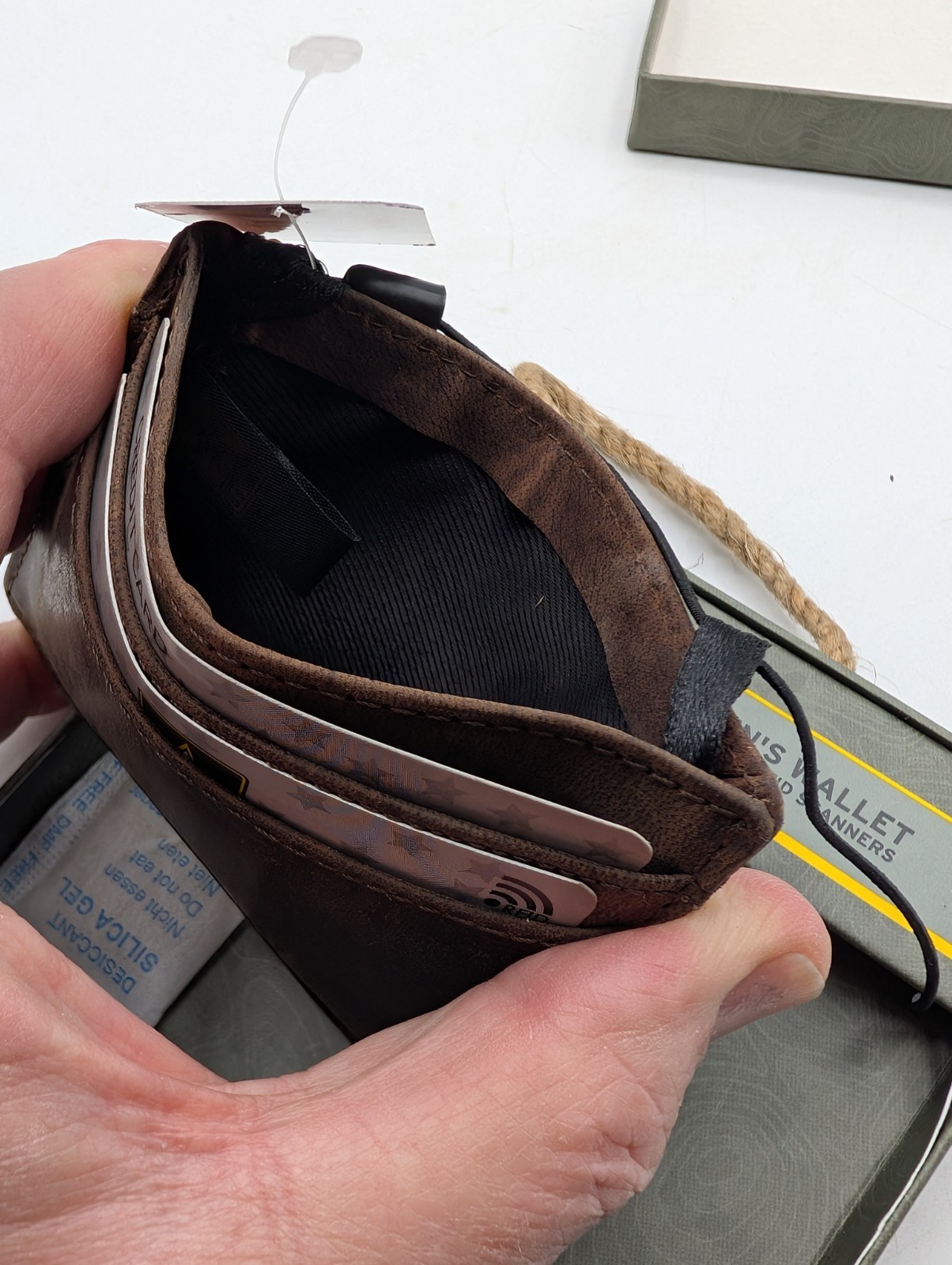 U.S. Armed Forces RFID Men’s Genuine Leather Wallet US Army