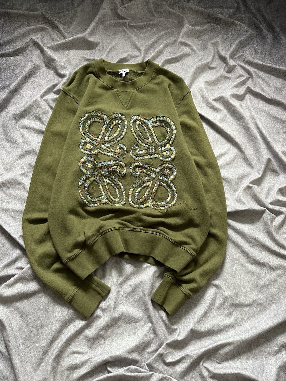 Loewe Slim Fit Anagram Flowers Logo Embroidered Cotton Sweatshirt Green Size S