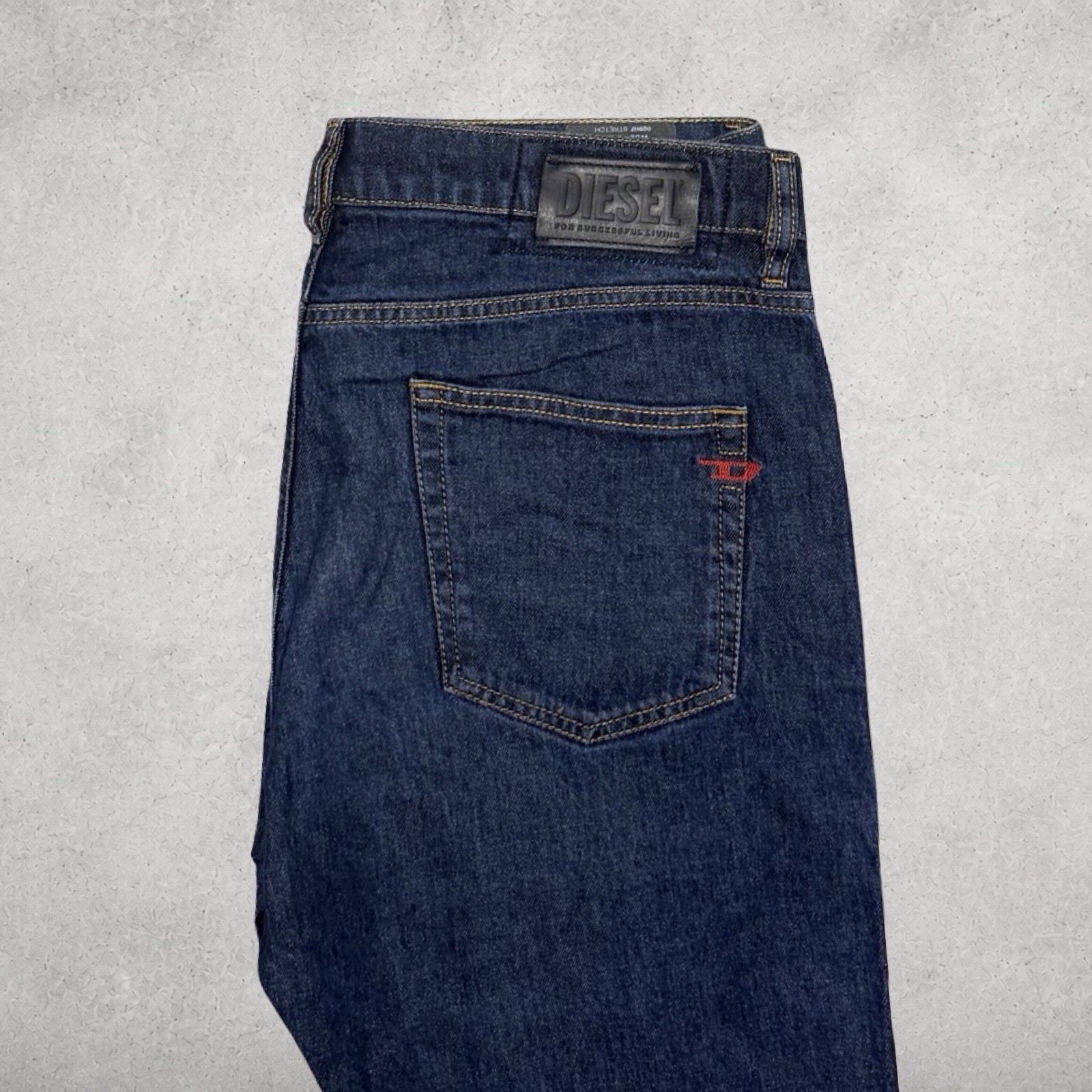 Mens Denim Blue Diesel Industry D-Strukt Wash 009HF Jeans Size 36R (W36 L32) Y36