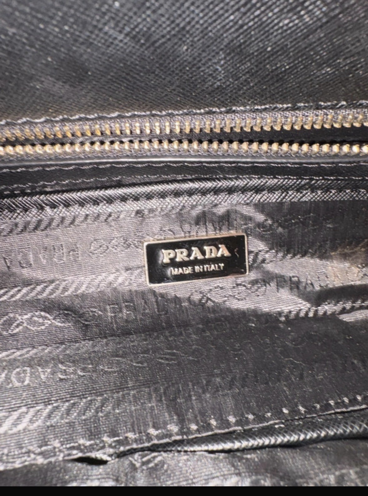 PRADA GALLERIA LEATHER BLACK BAG MEDUIM