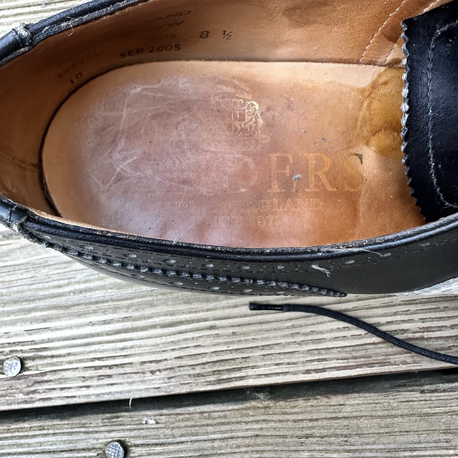 Sanders England Spectator two-tone oxford wingtip shoes size 8.5