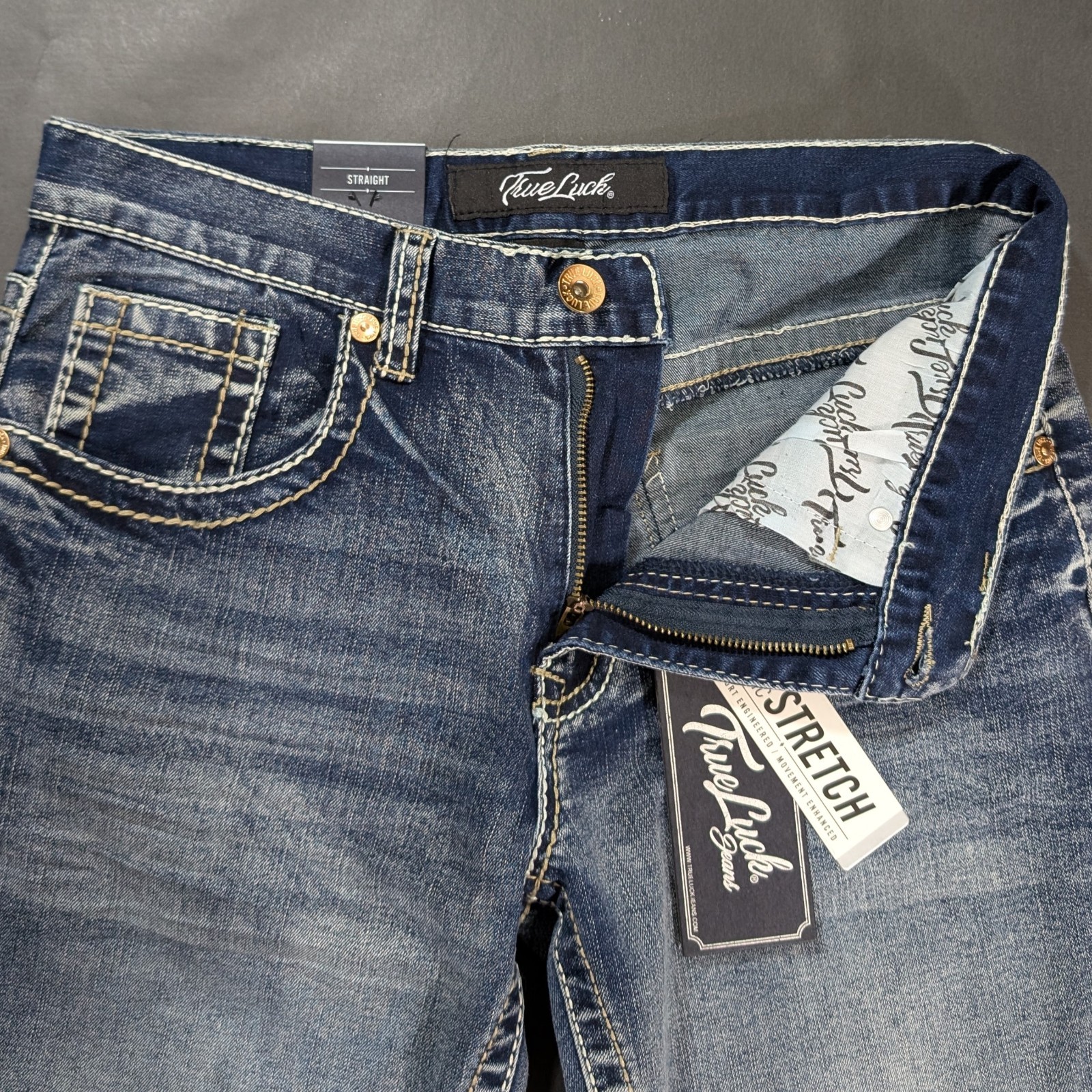 True Luck Mens Straight Leg Jeans Medium Stretch Denim Size 30×32 Embroidered