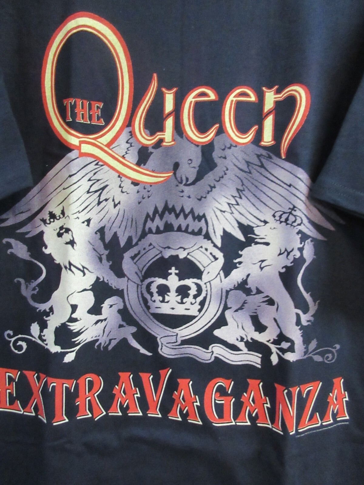 QUEEN OFFICIAL MERCH EXTRAVAGANZA 2012 BAND CONCERT MUSIC T-SHIRT EXTRA LARGE