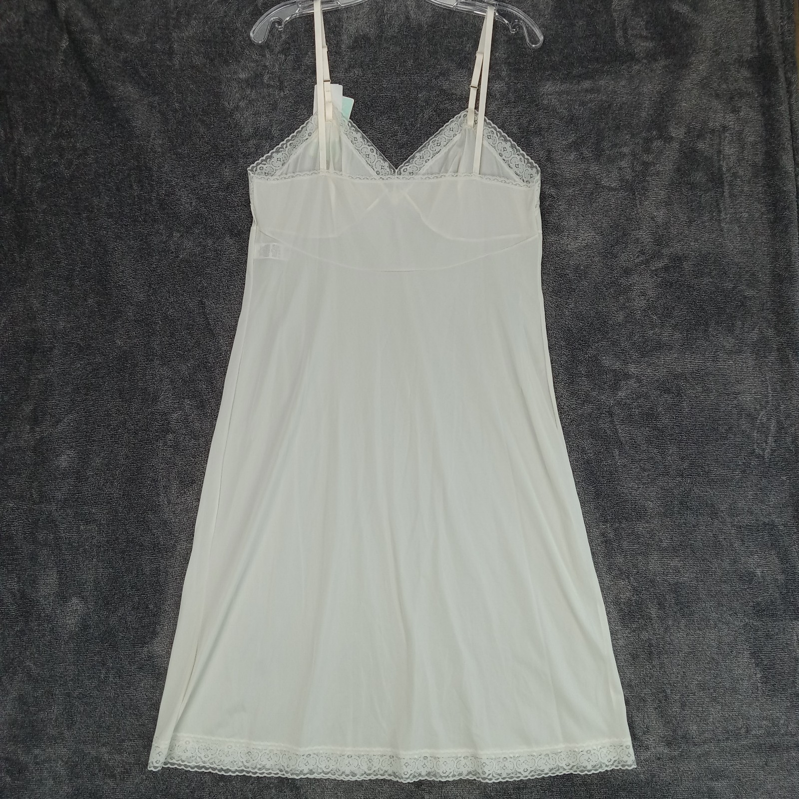 Vanity Fair Rosette Lace Full Slip Ivory Dress Womens 38 C Glow 10103 New 26″