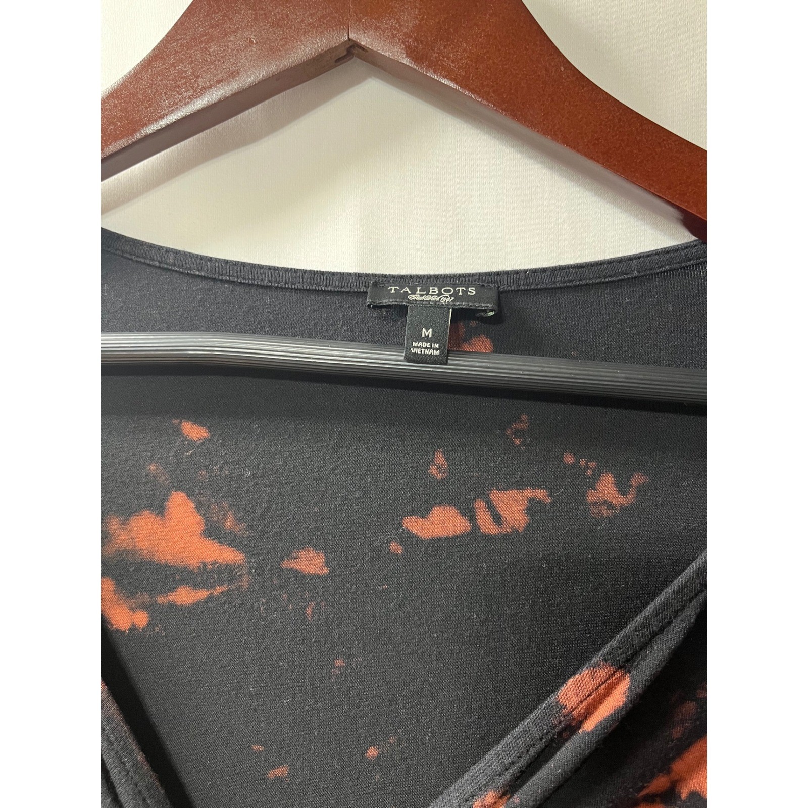 Talbots Womens Black Orange Bleach Wash Knot Front V-Neck 3/4 Sleeve Top Size M
