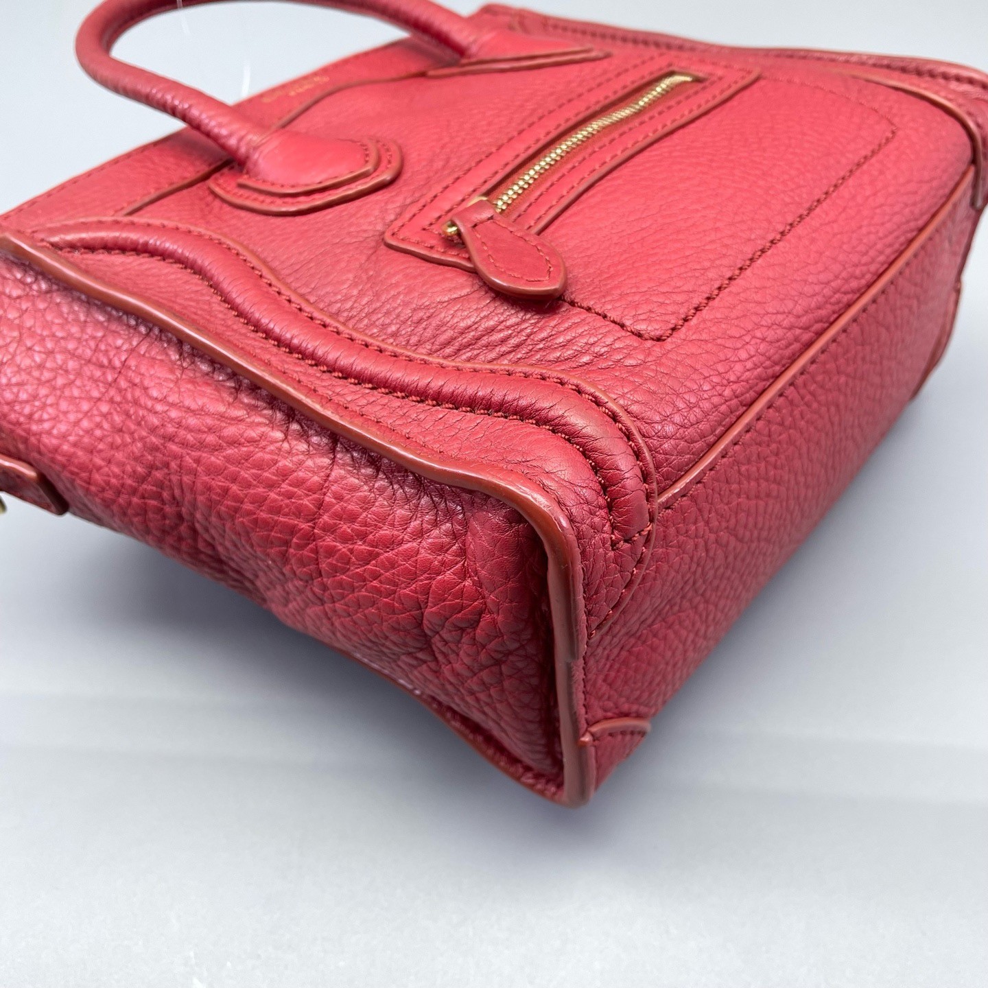 AUTH Celine Luggage Red Pebbled Leather Gold Hardware Handbag Crossbody Bag